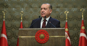 Cumhurbaşkanı Erdoğan, Kurmayları ile AK Parti İstanbul İl Başkanlığı'na Geldi