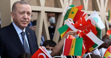 Cumhurbaşkanı Erdoğan Senegal'de! Yeni Ticaret Hedefi 1 Milyar Dolar