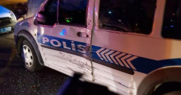 Denizli'de Dur İhtarından Kaçtı, Polis Otosuna Vurdu