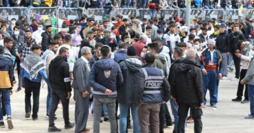 Diyarbakır'da, Nevruz Kutlamasında 81 Kişi Gözaltına Alındı