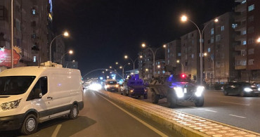 Diyarbakır'da Polis Noktasına EYP'li Saldırı!