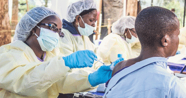 Dünya Sağlık Örügtü Üretilen İlk Ebola Aşısını Onayladı