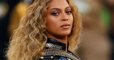 Dünyaca Ünlü Yıldız Beyonce Yüz Yıllık Klise Satın Aldı