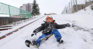 Eğitime kar engeli: İki ilde okullar tatil edildi