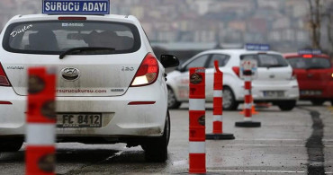 Ehliyet alacaklar dikkat: Sürücü kursu fiyatlarına zam geliyor! Temmuz zamları sonrası liste güncellenecek