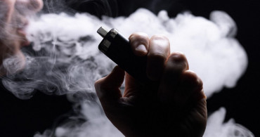 Elektronik sigara zararları neler? Türkiye’de elektronik sigara yasak mı? 20 yaşındaki kız elektronik sigara yüzünden ölüyordu