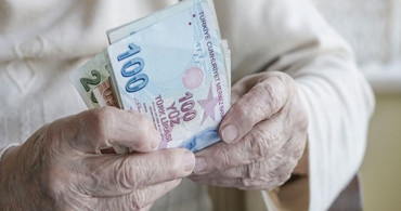 Emekli ve Memur Maaşına 3600 Ek Gösterge! İkramiyeler 33-38 Bin Lira Artacak