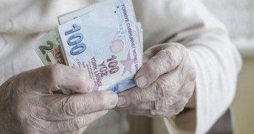 Emeklilerin Gözü 2022 Yılında Maaşlara Yapılacak Olan Enflasyon Zammında! En Az 1.711 TL