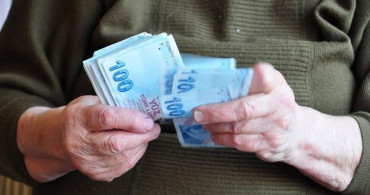 Emeklinin bayram sevinci katlanıyor! İkramiye 2 bin 126 liraya yükselebilir