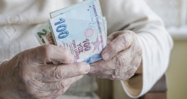 Emekliye çifte bayram: Çift maaş alacaklar
