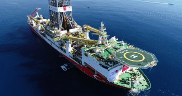 En gelişmiş sondaj gemisi TPAO Cebelitarık'tan geçti! Görevine başlıyor, doğal gaz aramalarında yeni boyut kazandıracak