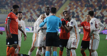 Erman Toroğlu, Yeni Malatyaspor-Galatasaray Maçının Hakemlerini Çok Sert Bir Dille Eleştirdi!