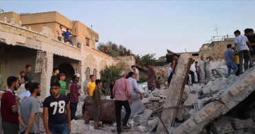 Esed Rejimi İdlib'e Saldırılarını Sürdürüyor: 4 Ölü, 9 Yaralı