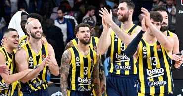 Fenerbahçe güle oynaya Euroleague'de play-off'ta!