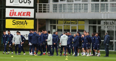 Fenerbahçe'de Akhisarspor Maçına 4 Eksikle Çıkacak