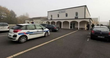 Fransa'da Camiye Saldırı