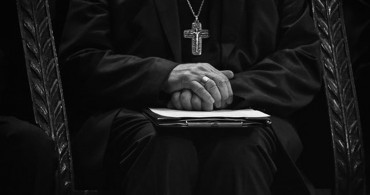 Fransa’da Skandal: Katolik Kilisesi'nde 3 Binden Fazla Pedofili Çalıştı!