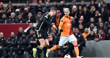 Galatasaray evinde avantajı cebine koydu: Sparta Prag'ı mağlup etti