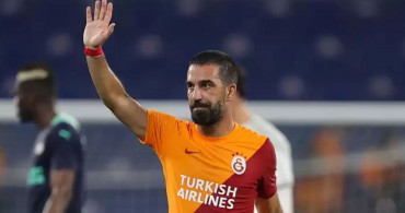 Galatasaraylı Arda Turan, Beşiktaş'tan transfer teklifi aldığını açıkladı!