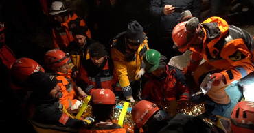 Gaziantep’ten 65 saat sonra gelen müjdeli haber bekleyenlere umut oldu