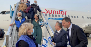 Geri Dönüş Yasası kapsamında: İsrail yüzlerce Ukraynalı Yahudi'yi 3 uçakla Tel Aviv'e getirdi!