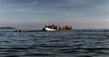 Göçmenlerin bulunduğu tekne battı: 63 kişi hayatını kaybetti