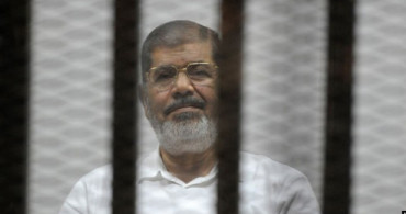 Görgü Tanıkları Muhammed Mursi'nin Nasıl Göz Göre Göre Öldürüldüğünü Anlattı
