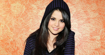 Güzel Şarkıcı Selena Gomez'i Aşk Acısı Yerle Bir Etti!