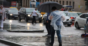 Hafta sonu plan yapanlar dikkat: Kuvvetli sağanak yağışlar tüm yurtta görülecek