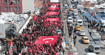 Hakkari'de İdlib Şehitleri İçin Yürüdüler