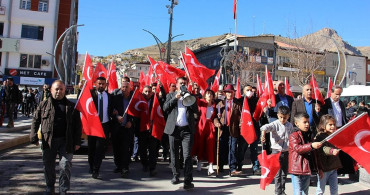 Hakkari'de Şehit Aileleri Lütfü Türkkan'ı Protesto Etti!