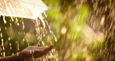 Hangi illerde sağanak yağış bekleniyor? Meteoroloji Genel Müdürlüğü o illerde yaşayan vatandaşları uyardı: Gök gürültülü sağanak yağış kapıda!