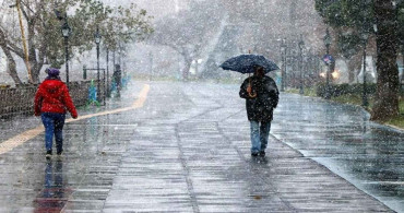 Hava sıcaklıklarına aldanmayın beklenen yağışlar geri geldi! Meteoroloji Genel Müdürlüğü'nden uyarı üstüne uyarı! Aman  dikkat o şehirler şemsiyesiz çıkmayın