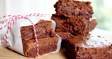 Havuçlu brownie nasıl yapılır, malzemeleri nedir? Unsuz ve sütsüz brownie tarifi