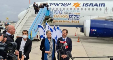 Herzog’un uçağındaki Türkçe mesajlar ve sembollerin anlamı ne? İsrail, uçakla Türkiye’ye ne mesaj vermek istedi? O semboller dikkat çekti