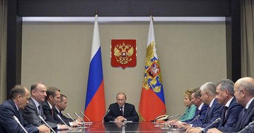 İHA ve SİHA'lardan Rahatsız Olan Rusya Panik Halinde! Vladimir Putin Kabine Toplantısı Yaptı!
