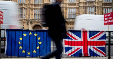 İngiliz Parlamentosu Brexit'i Onaylamazsa, AB'den Çıkış Ertelenecek