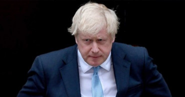 İngiltere Başbakanı Boris Johnson Coronavirüs Sebebiyle Hastaneye Kaldırıldı