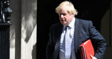 İngiltere Başbakanı Boris Johnson Yoğun Bakıma Kaldırıldı!