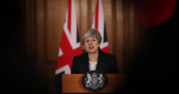 İngiltere Başbakanı May, Almanya ve Fransa ile Brexit'i Görüşecek
