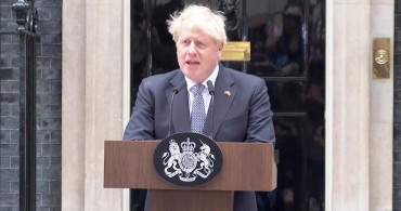 İngiltere’de siyasi kriz: Başbakan Boris Johnson’dan istifa sonrası ilk açıklama geldi!