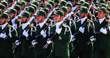 İran Devrim Muhafızları'ndan ABD'nin Müzakere Teklifine Ret