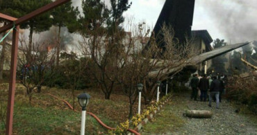 İran'da Kargo Uçağı Düştü