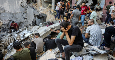 İşgalci İsrail'in kan dolu vahşeti sürüyor: Hava ve Topçu saldırılarında çok sayıda kişi yaralandı