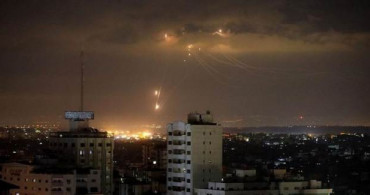 İsrail Gazze'de Hamas Hedeflerini Vurdu