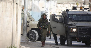İsrail Kuvvetleri 9 Filistinliyi Gözaltına Aldı