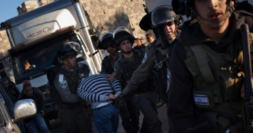 İsrail Polisi Kudüs'ü Dezenfekte Eden Gençleri Tutukladı