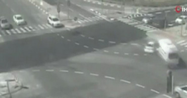 İsrail'de Mahkumları Taşıyan Minibüs Kaza Yapması Sonucu 8 Kişi Yaralandı
