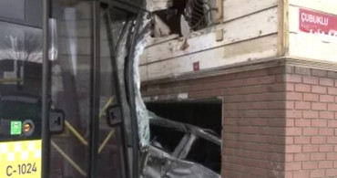İstanbul Beykoz'da korkutan zincirleme kazası: Otobüsün çarptığı araç evin duvarını kırarak içeri girdi