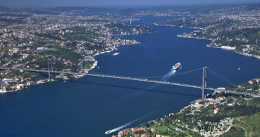İstanbul Boğazı Çift Taraflı Olarak Gemi Trafiğine Kapatıldı